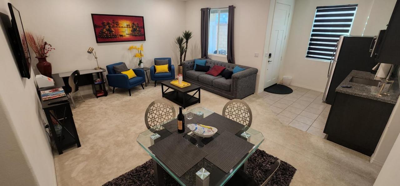 Private Lux Apartment In A New Community Fontana Exterior foto